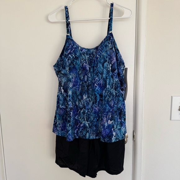 NWT Trimshaper Blue and Black Women's One Piece Swimsuit - Picture 5 of 10